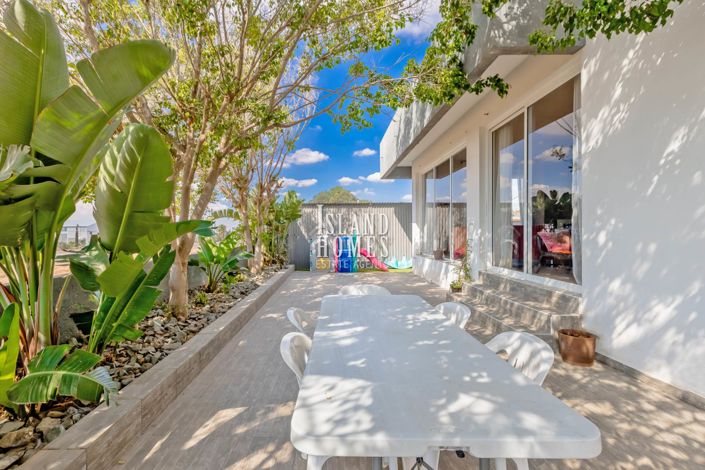 Image No.8-4 Bed Semi-Detached for sale