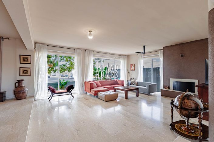 Image No.10-4 Bed Semi-Detached for sale