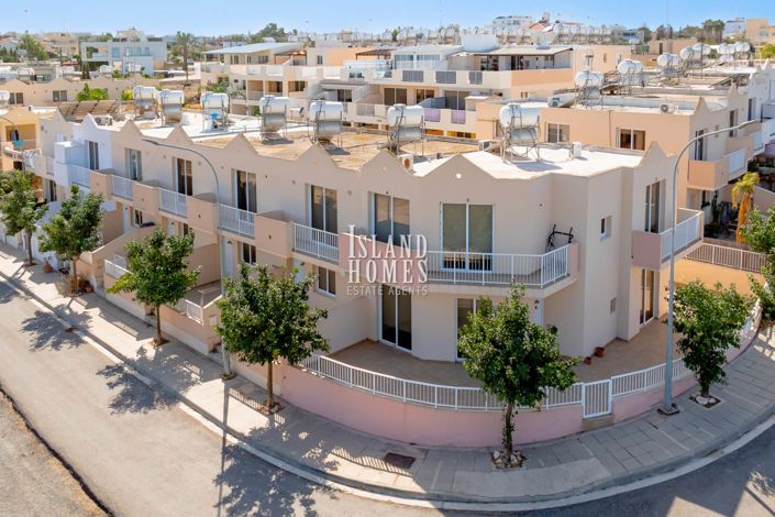 Image No.26-3 Bed Townhouse for sale