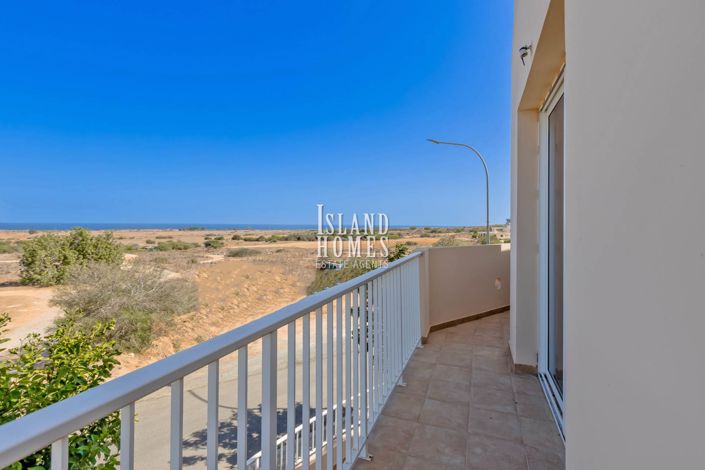 Image No.7-3 Bed Townhouse for sale