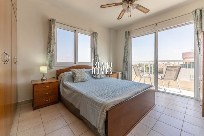 Image No.16-2 Bed Apartment for sale