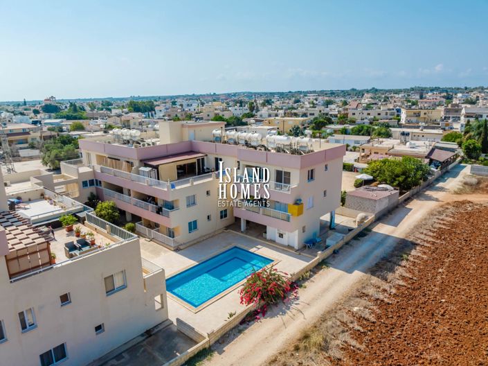 Image No.8-2 Bed Apartment for sale