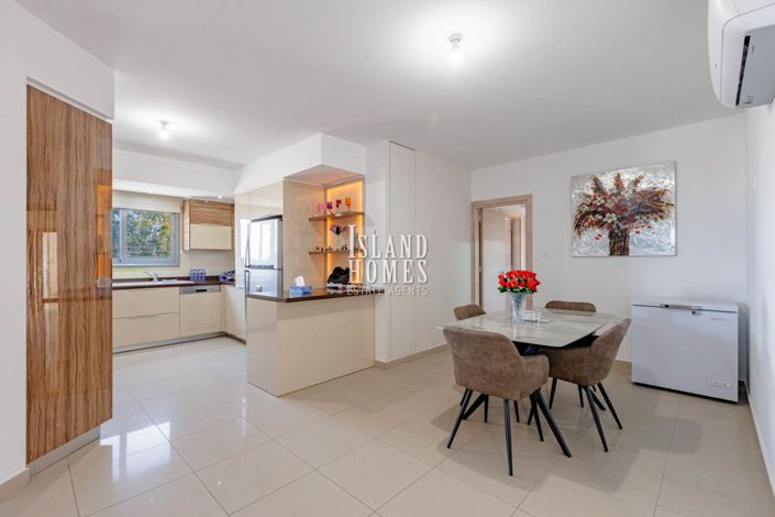 Image No.4-Appartement de 3 chambres à vendre à Frenaros