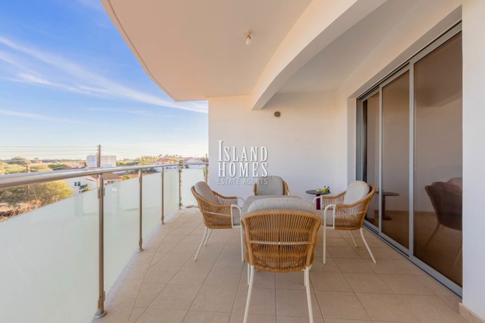 Image No.5-Appartement de 3 chambres à vendre à Frenaros