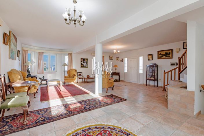 Image No.11-6 Bed Villa / Detached for sale