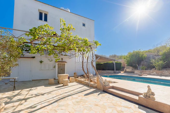 Image No.17-6 Bed Villa / Detached for sale