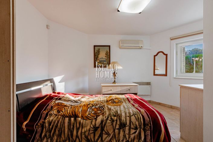 Image No.32-6 Bed Villa / Detached for sale