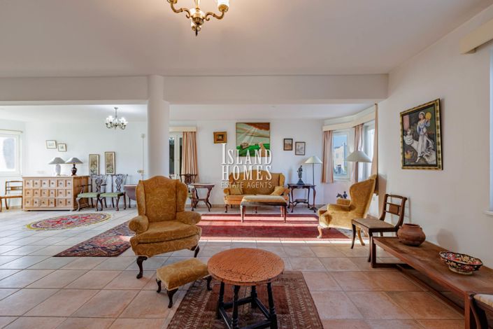 Image No.5-6 Bed Villa / Detached for sale