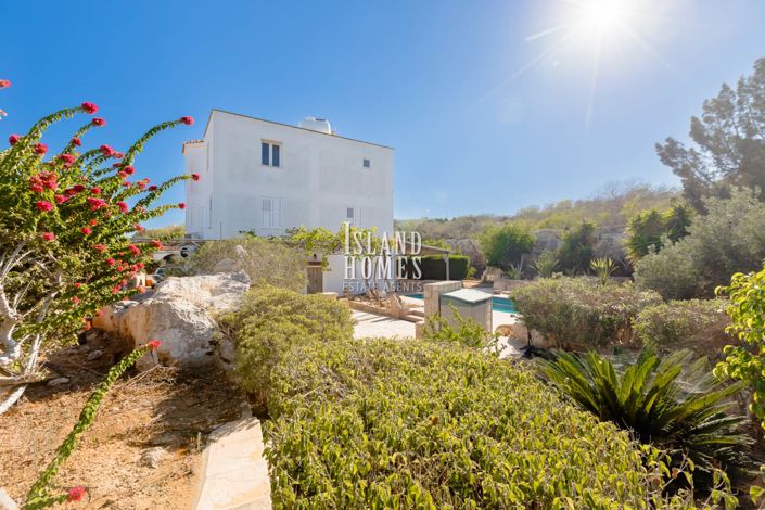 Image No.47-6 Bed Villa / Detached for sale