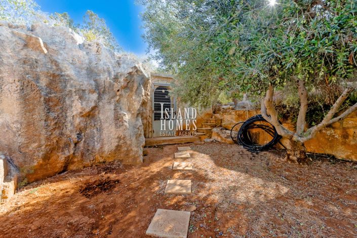 Image No.9-6 Bed Villa / Detached for sale