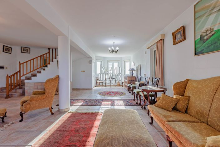 Image No.10-6 Bed Villa / Detached for sale