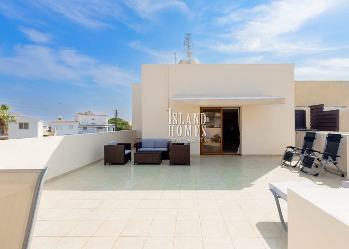 Image No.12-2 Bed Apartment for sale