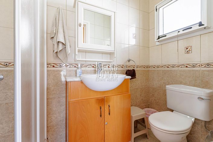 Image No.23-4 Bed Villa / Detached for sale