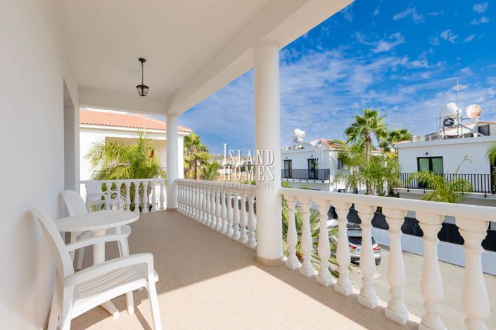 Image No.24-4 Bed Villa / Detached for sale