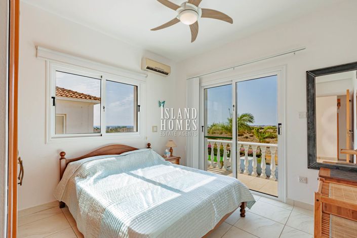 Image No.27-4 Bed Villa / Detached for sale