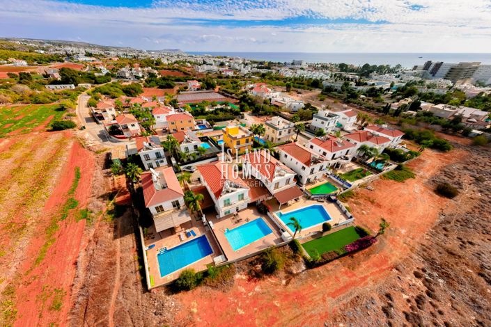 Image No.40-4 Bed Villa / Detached for sale