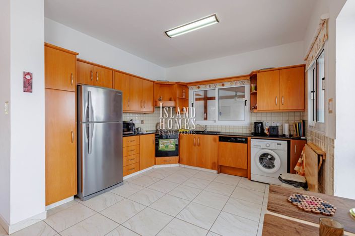 Image No.5-4 Bed Villa / Detached for sale