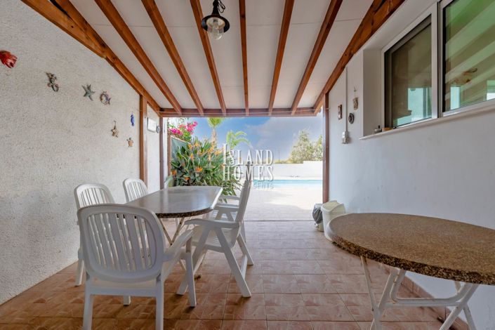 Image No.44-4 Bed Villa / Detached for sale