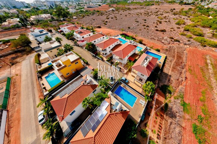 Image No.46-4 Bed Villa / Detached for sale