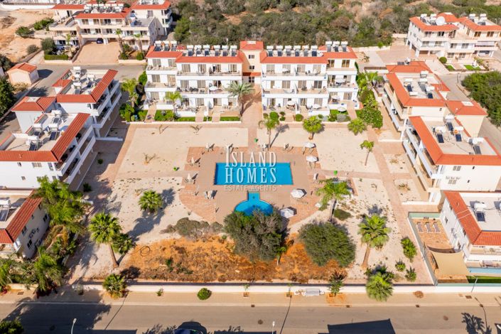 Image No.25-2 Bed Apartment for sale