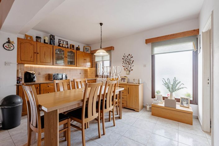 Image No.11-3 Bed Bungalow for sale