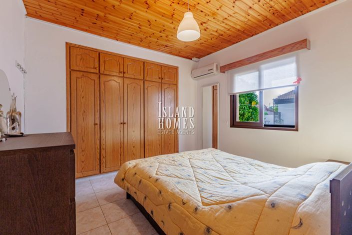 Image No.18-3 Bed Bungalow for sale