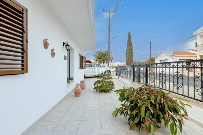 Image No.25-3 Bed Bungalow for sale