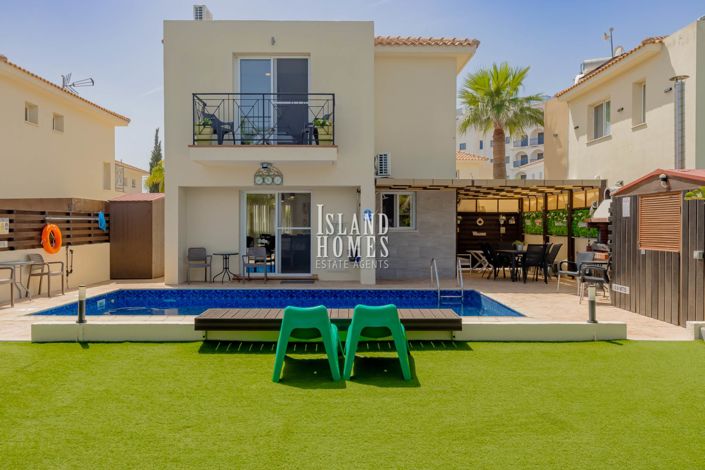 Image No.13-3 Bed Villa / Detached for sale