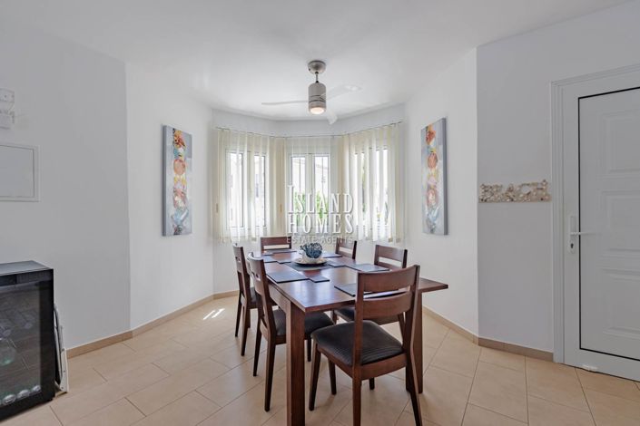 Image No.17-3 Bed Villa / Detached for sale