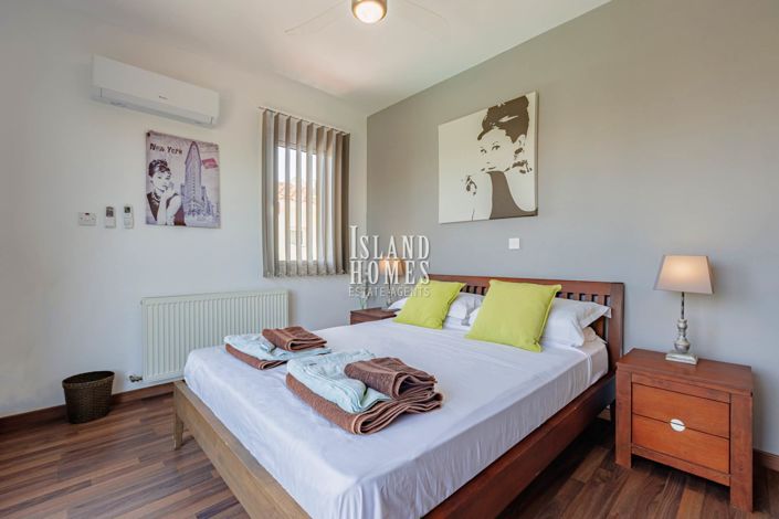 Image No.22-3 Bed Villa / Detached for sale