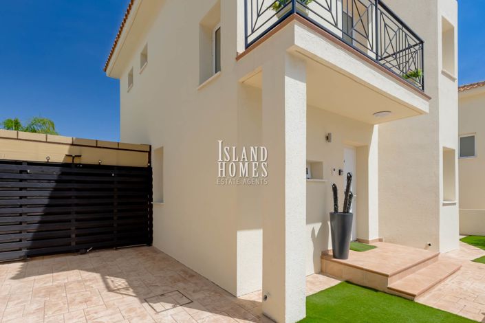 Image No.45-3 Bed Villa / Detached for sale