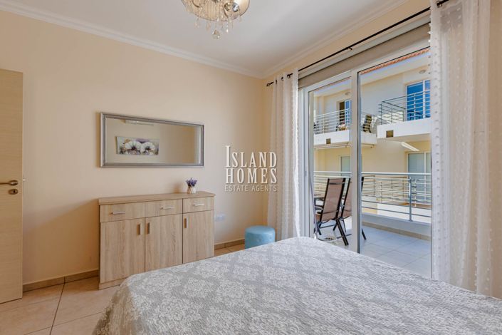 Image No.17-2 Bed Apartment for sale