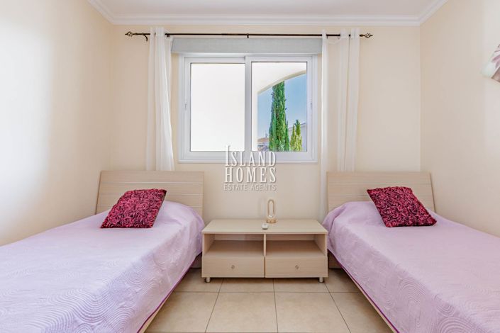 Image No.22-2 Bed Apartment for sale