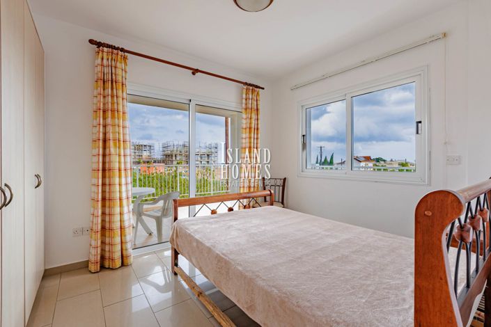 Image No.12-2 Bed Apartment for sale