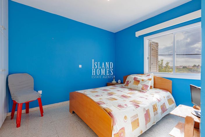 Image No.10-1 Bed Apartment for sale