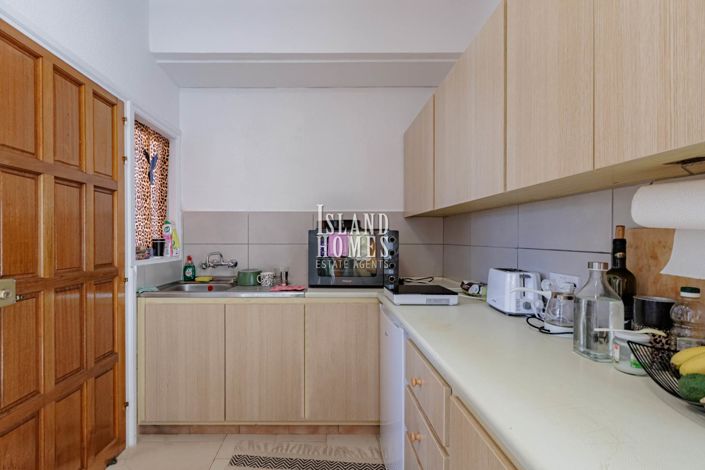 Image No.18-Propriété de 8 chambres à vendre à Deryneia