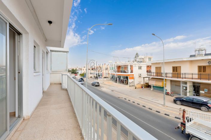 Image No.34-Propriété de 8 chambres à vendre à Deryneia