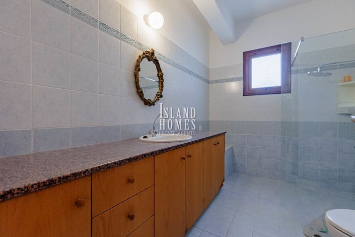 Image No.23-2 Bed Bungalow for sale