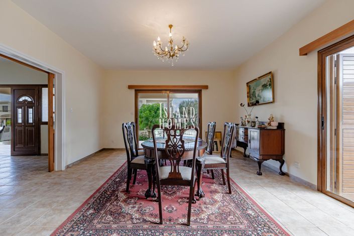 Image No.6-2 Bed Bungalow for sale