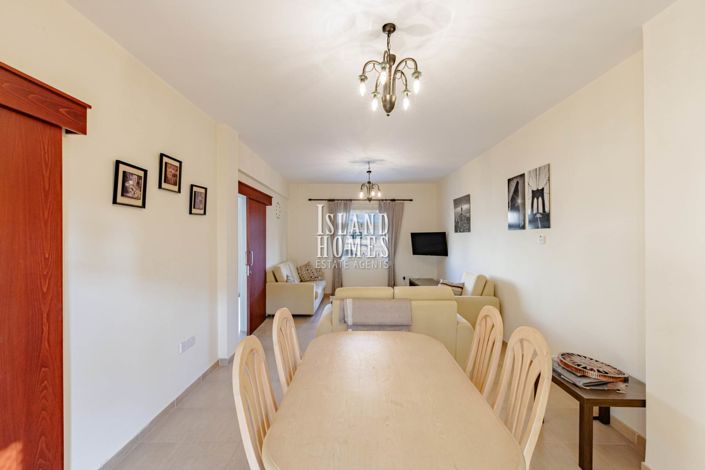 Image No.6-3 Bed Villa / Detached for sale