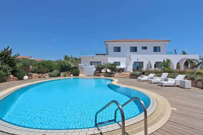 Image No.11-4 Bed Villa / Detached for sale