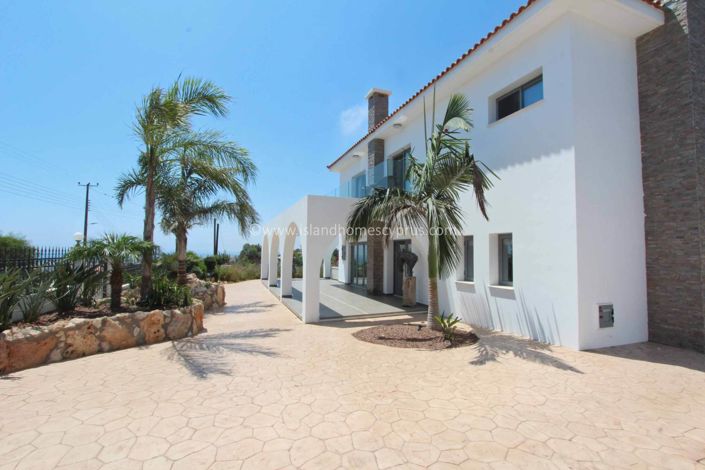 Image No.35-4 Bed Villa / Detached for sale