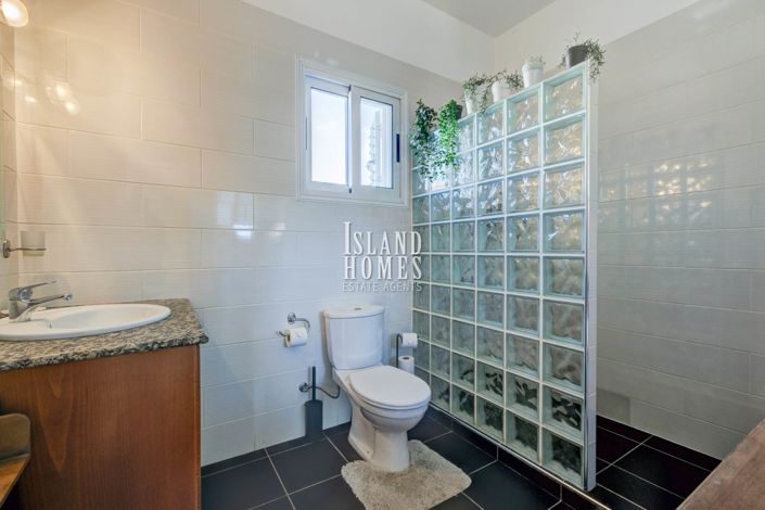 Image No.33-Bungalow de 2 chambres à vendre à Liopetri