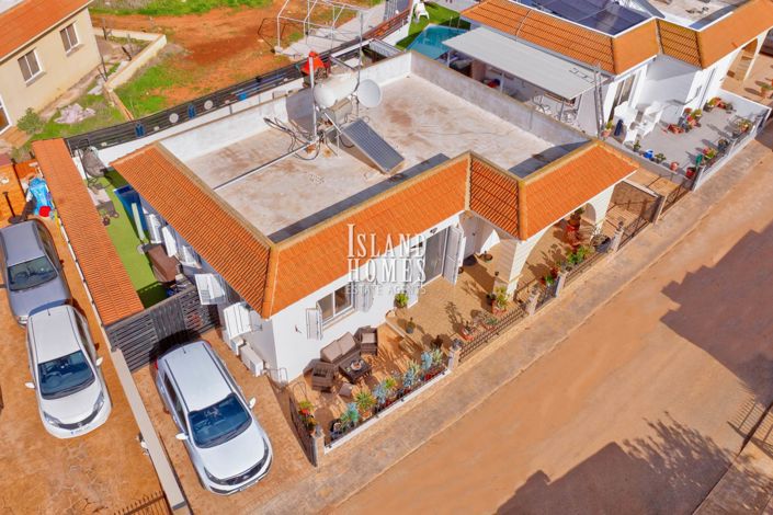 Image No.35-Bungalow de 2 chambres à vendre à Liopetri