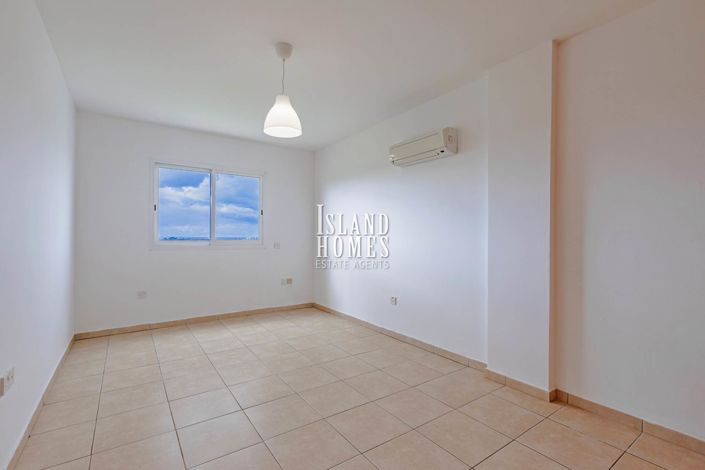 Image No.20-1 Bed Apartment for sale