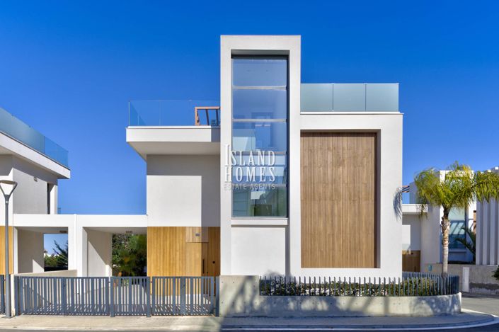 Image No.20-3 Bed Villa / Detached for sale