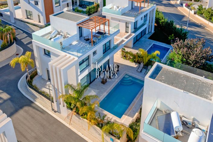 Image No.3-3 Bed Villa / Detached for sale