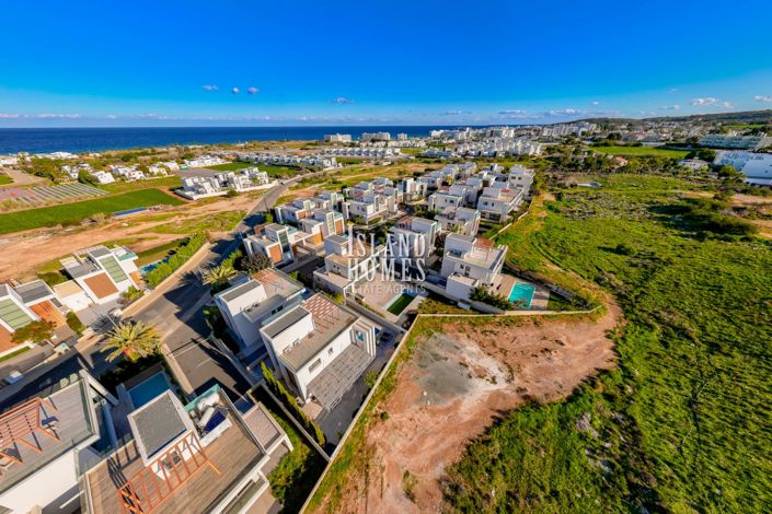 Image No.42-3 Bed Villa / Detached for sale