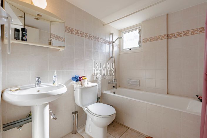 Image No.28-Bungalow de 2 chambres à vendre à Paralimni