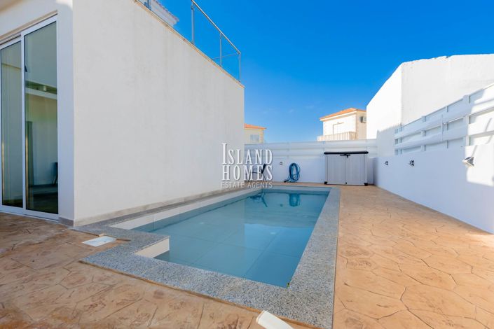 Image No.12-3 Bed Villa for sale